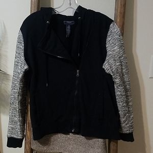 Chaps offset zipper & woven sleeves Large